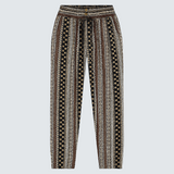 Nóra™ | Stílusos, szépen szabott nadrág