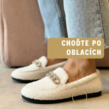 Kata™ | Stílusos bőrszíjas mokaszin csipkedíszítéssel