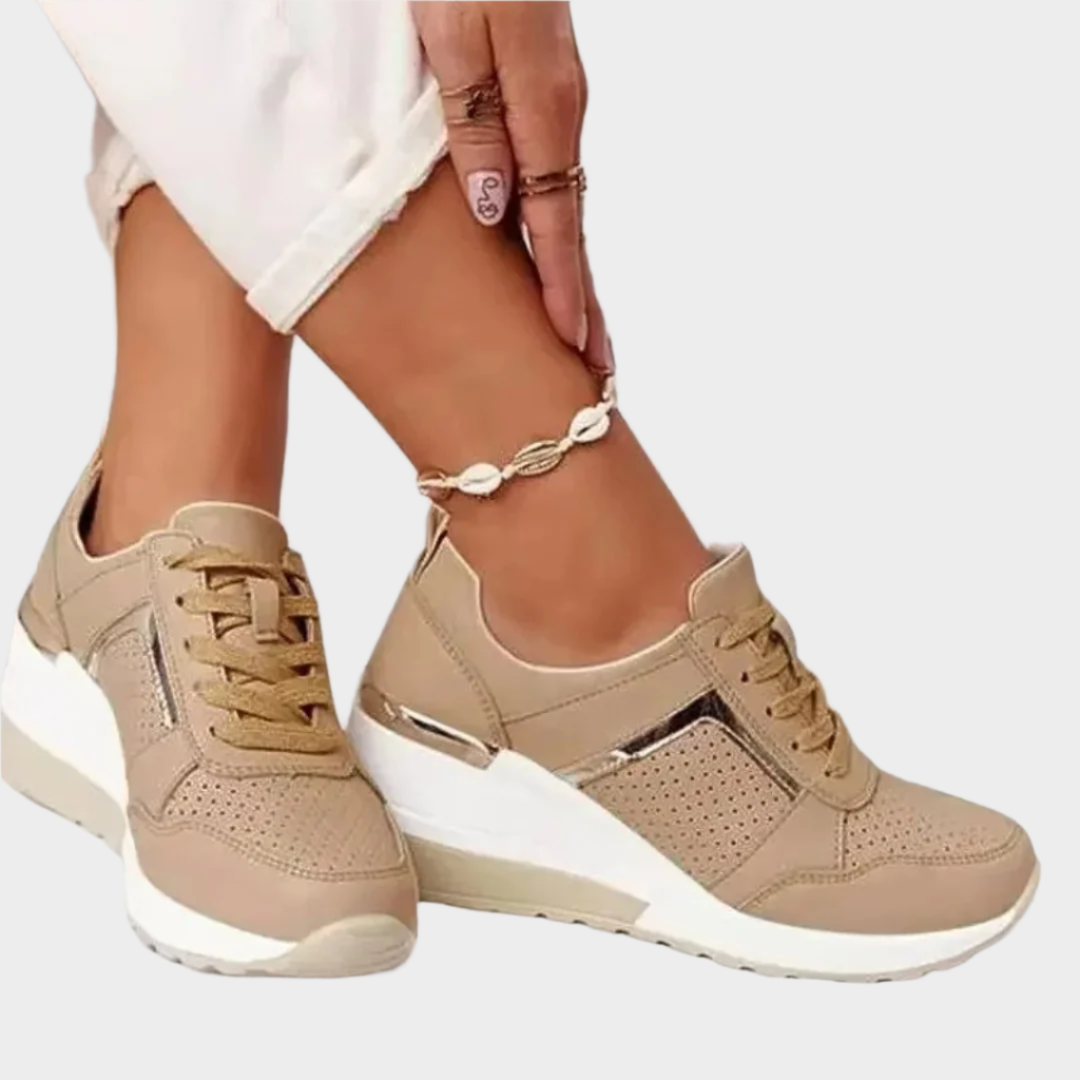 Kata™ | Elegáns szürke bőrszandál fém csattal